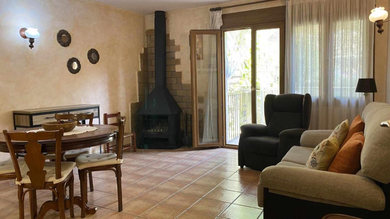 Apartamentos Casa Lola Rodeados De Montanas Y Rios Бесейте Экстерьер фото