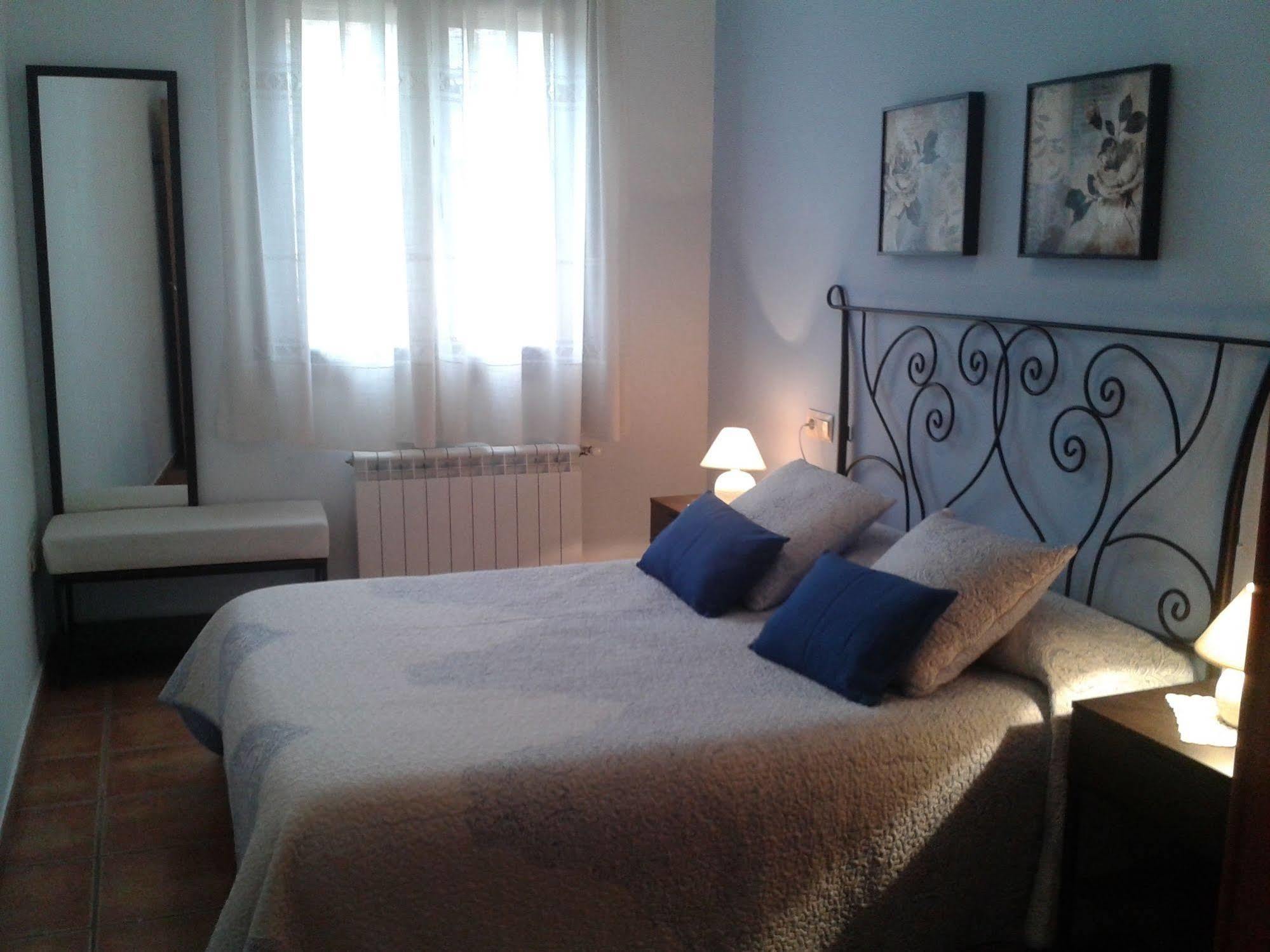 Apartamentos Casa Lola Rodeados De Montanas Y Rios Бесейте Экстерьер фото