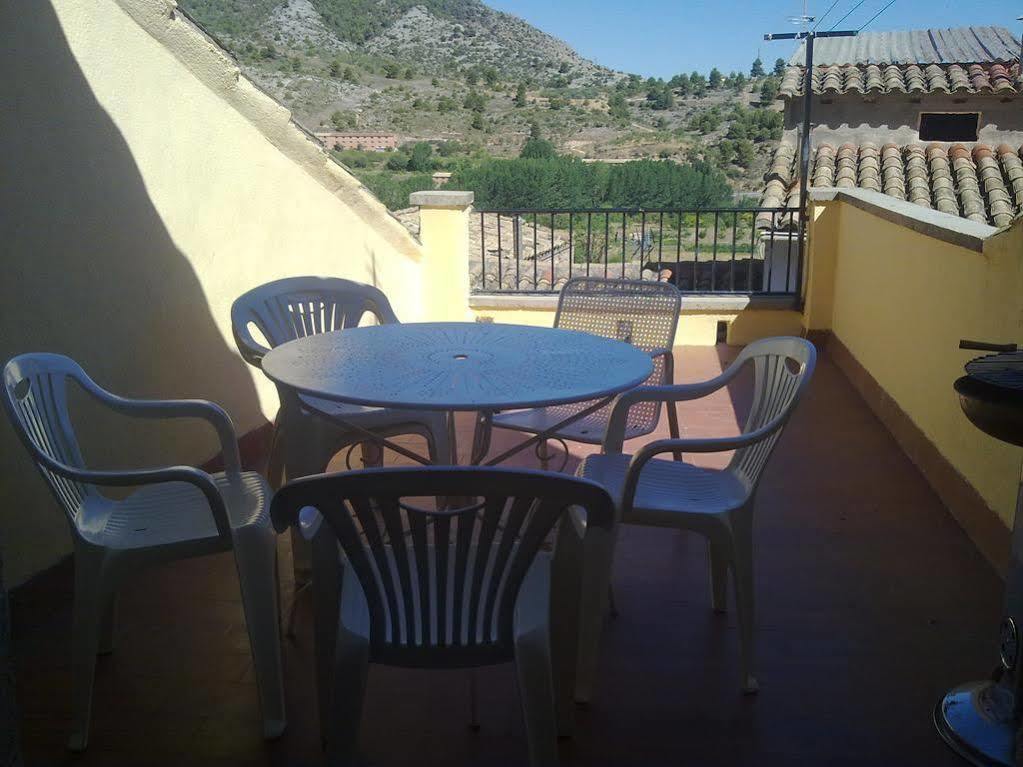 Apartamentos Casa Lola Rodeados De Montanas Y Rios Бесейте Экстерьер фото